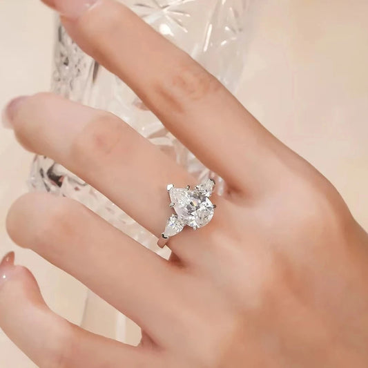 Elara: A Symbolic and Romantic Multi-Cut Moissanite Diamond Ring