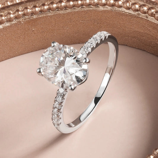 Saulė Ring: Bold and Luxurious Oval-Cut Moissanite and Platinum Vermeil