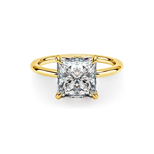 Maeve Solitaire Ring – Simple Elegance with Dazzling Flair