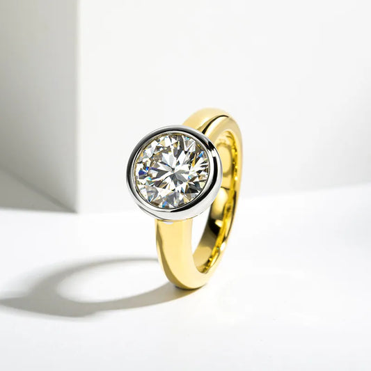 Lyra Classic Solitaire Moissanite Diamond Full Bezel Ring